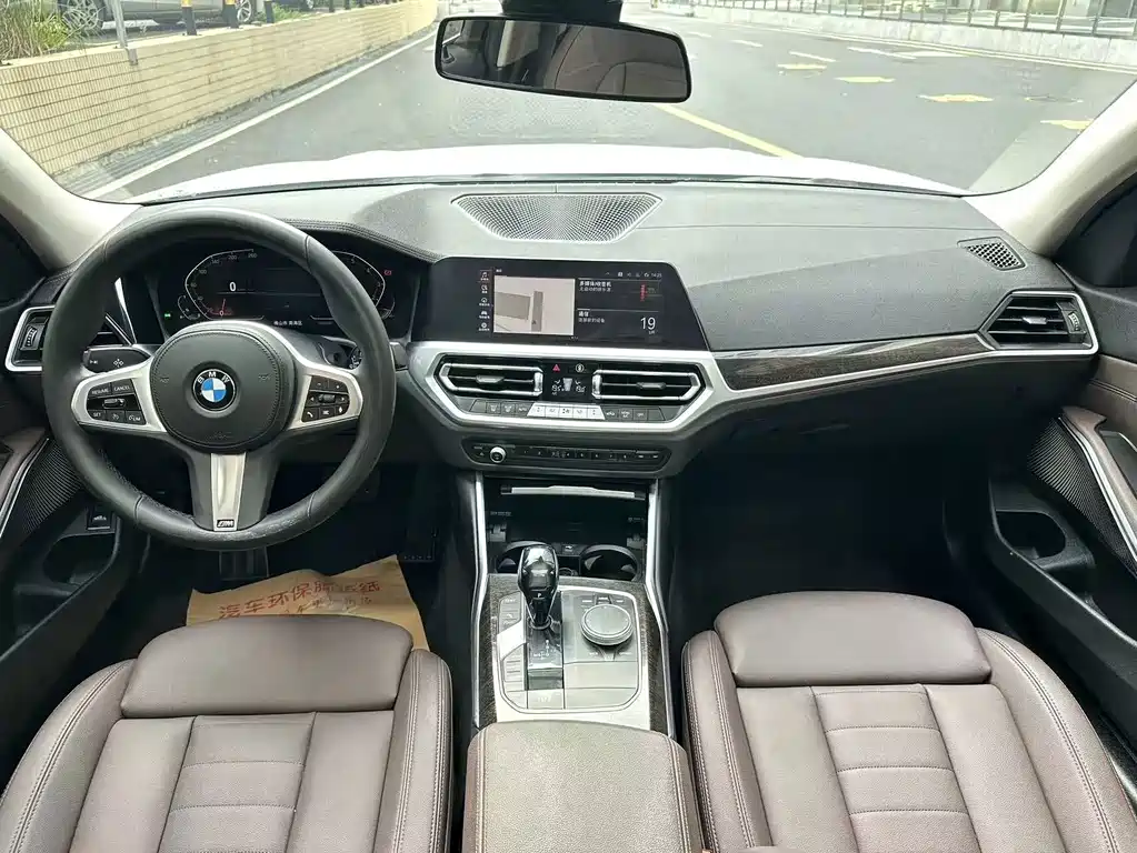 BMW 3 Series — миниатюра 7
