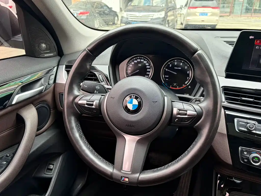 BMW X1 — миниатюра 6