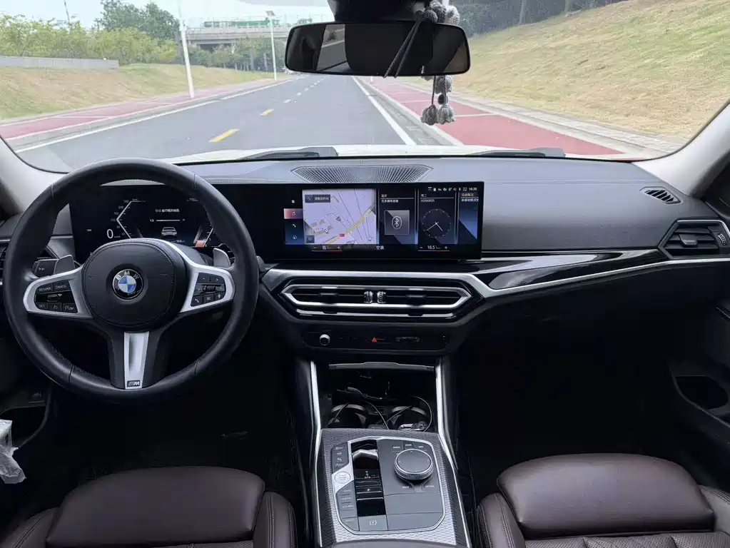 BMW 3 Series — миниатюра 8