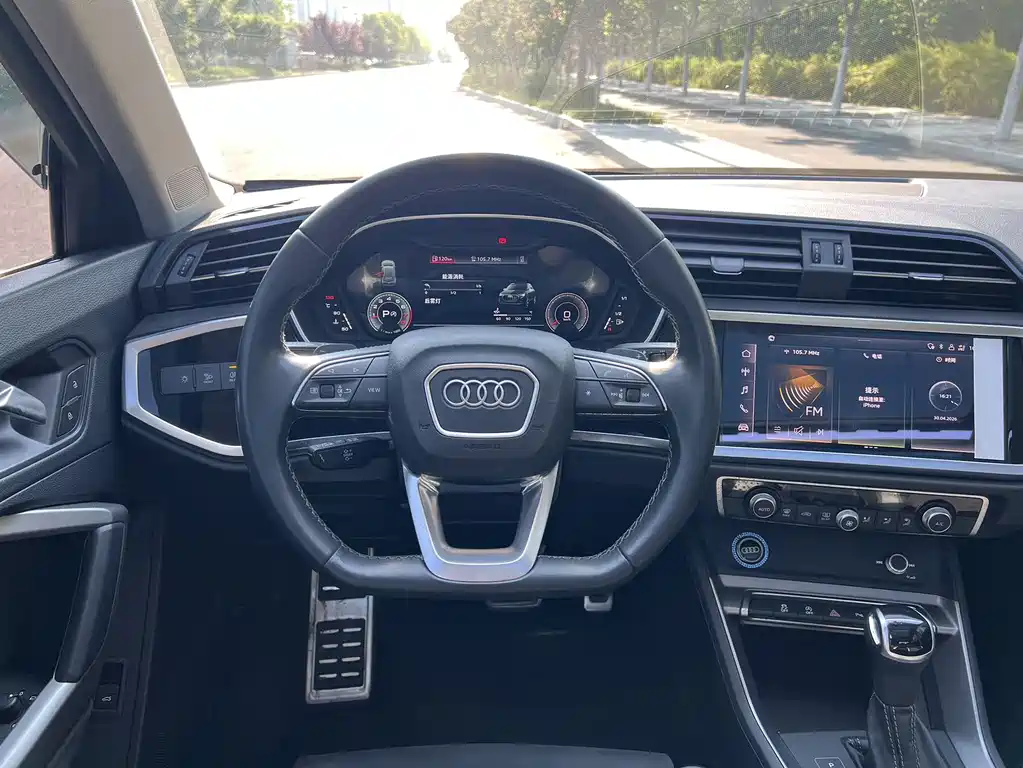 Audi Q3 — фотографии объявления, Фото 12
