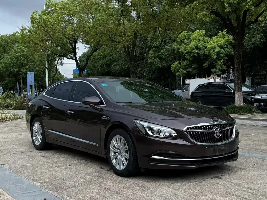 Buick LaCrosse — миниатюра 3