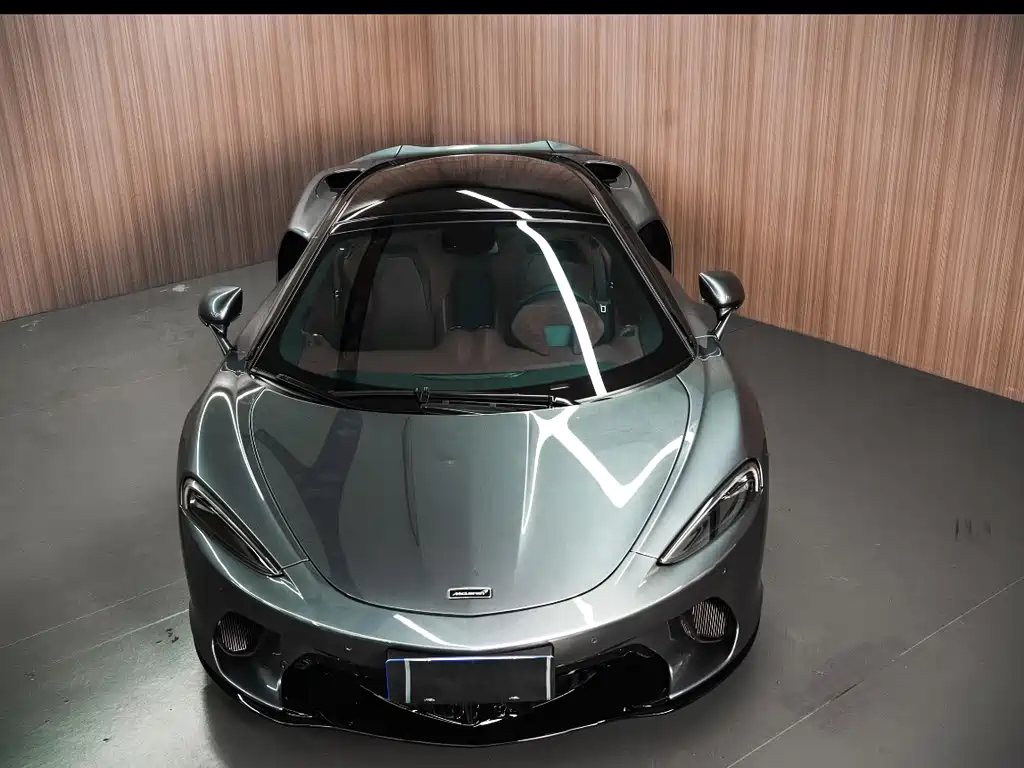 MCLAREN GT
