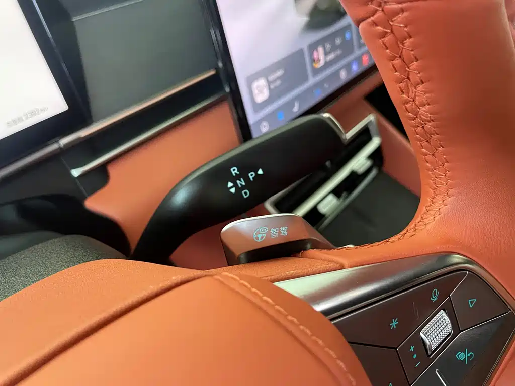 BYD Tang L — миниатюра 13