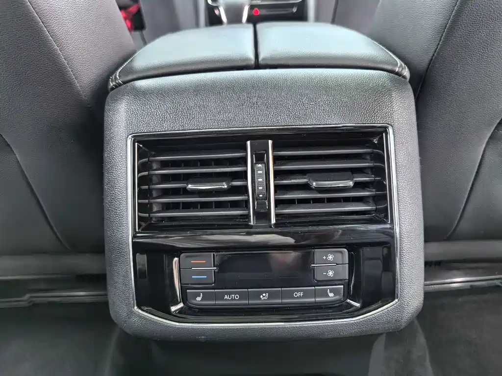 Volkswagen Teramont — миниатюра 12
