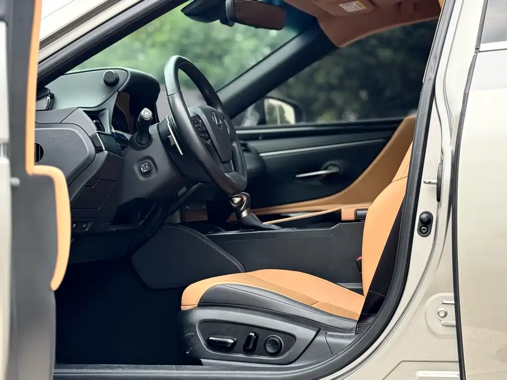 Lexus ES — миниатюра 8