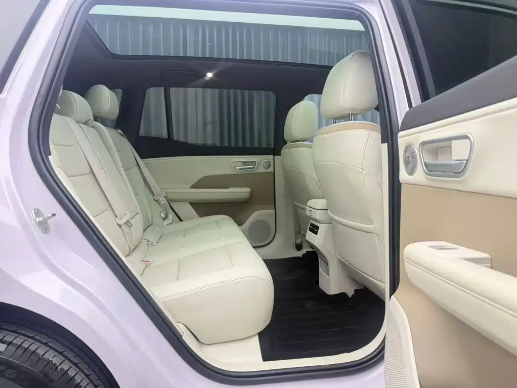 Toyota bZ3X — миниатюра 15