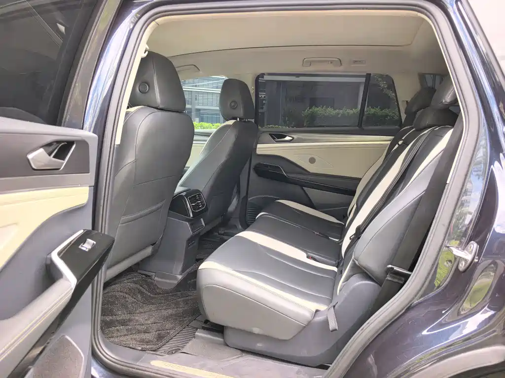 Volkswagen ID.6 Crozz — миниатюра 13