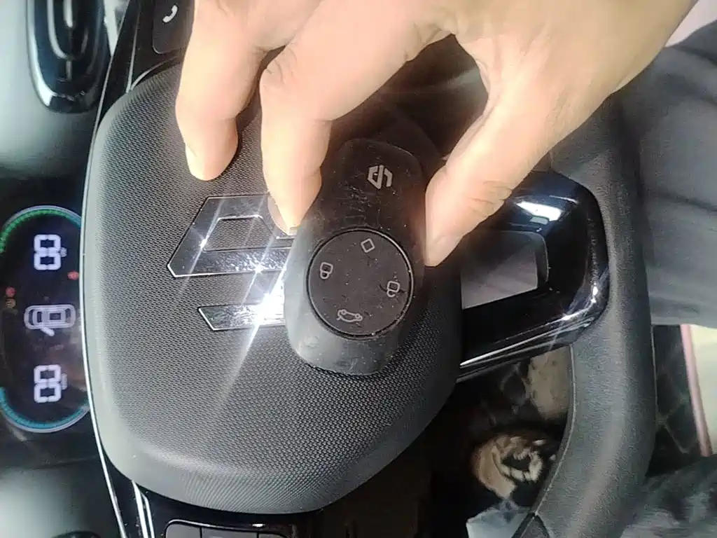 Leapmotor Leapmotor T03 — миниатюра 9