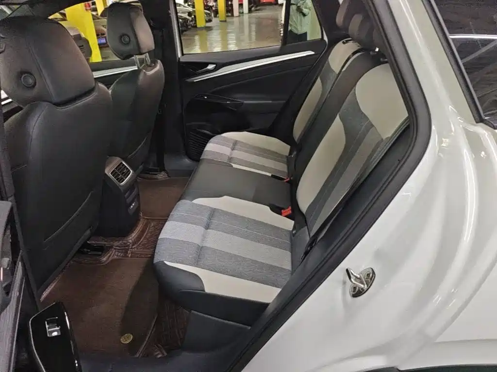 Volkswagen ID.4 Crozz — миниатюра 17