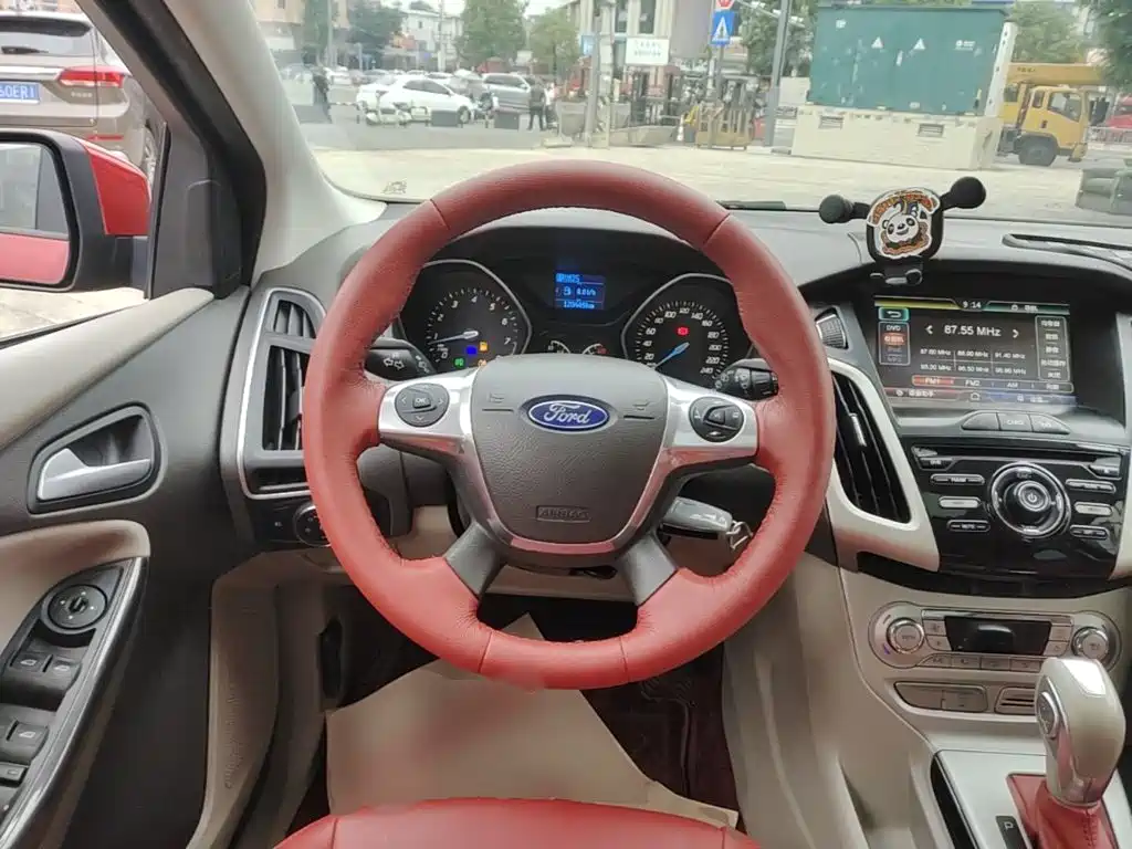 Ford Focus — миниатюра 11
