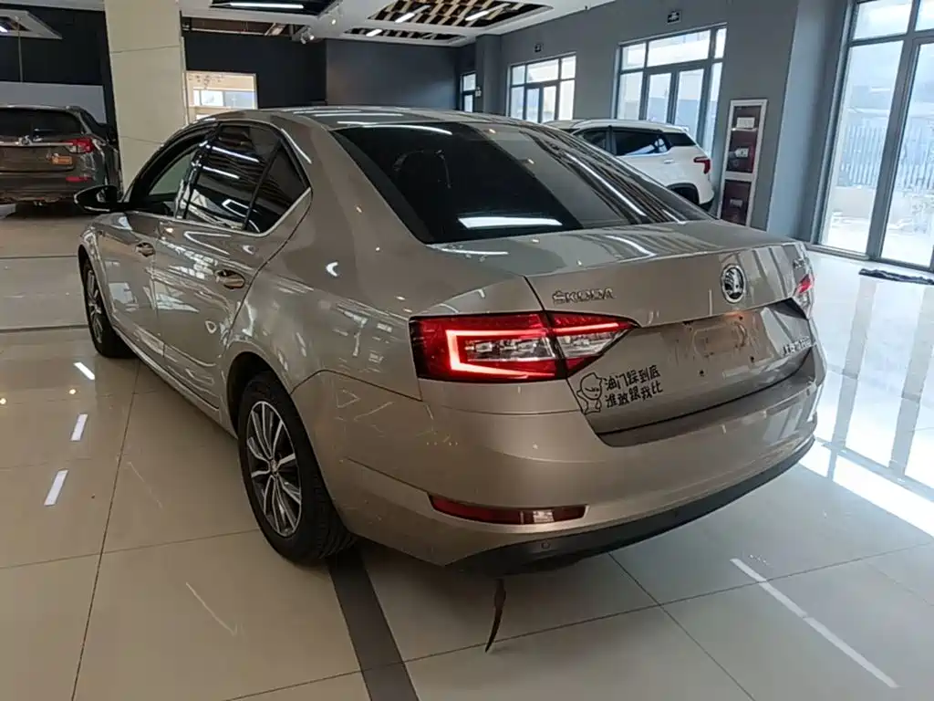 Skoda Octavia — миниатюра 5
