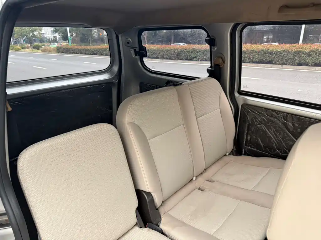 Wuling Hongguang V — миниатюра 11