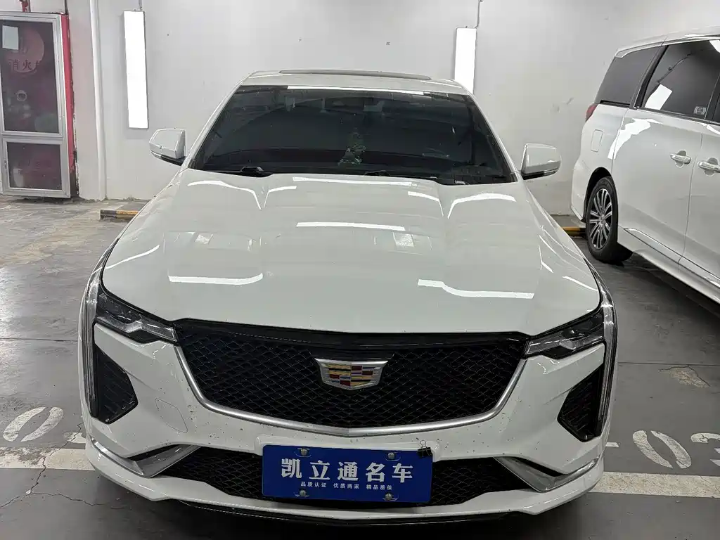 Cadillac CT4 — миниатюра 2