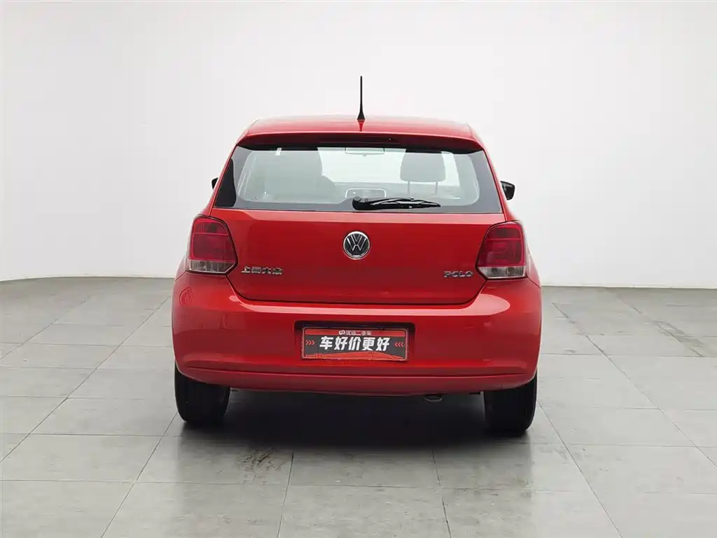 Volkswagen Polo 2011 1.4L AT