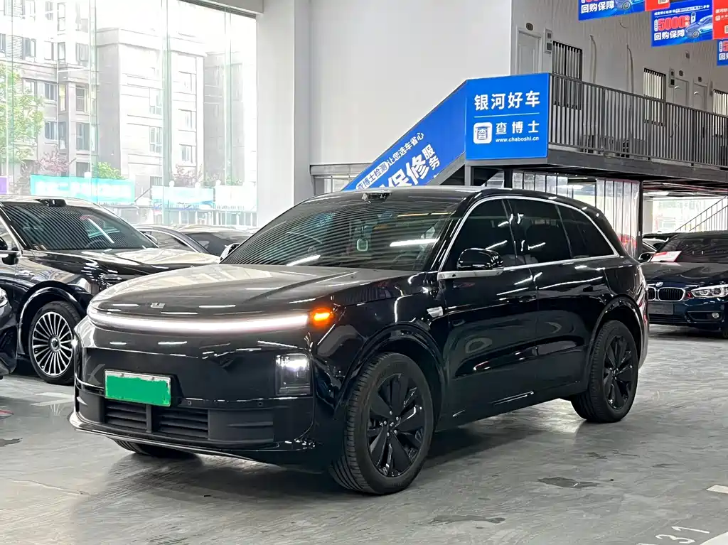 Li Auto Li L6 2025