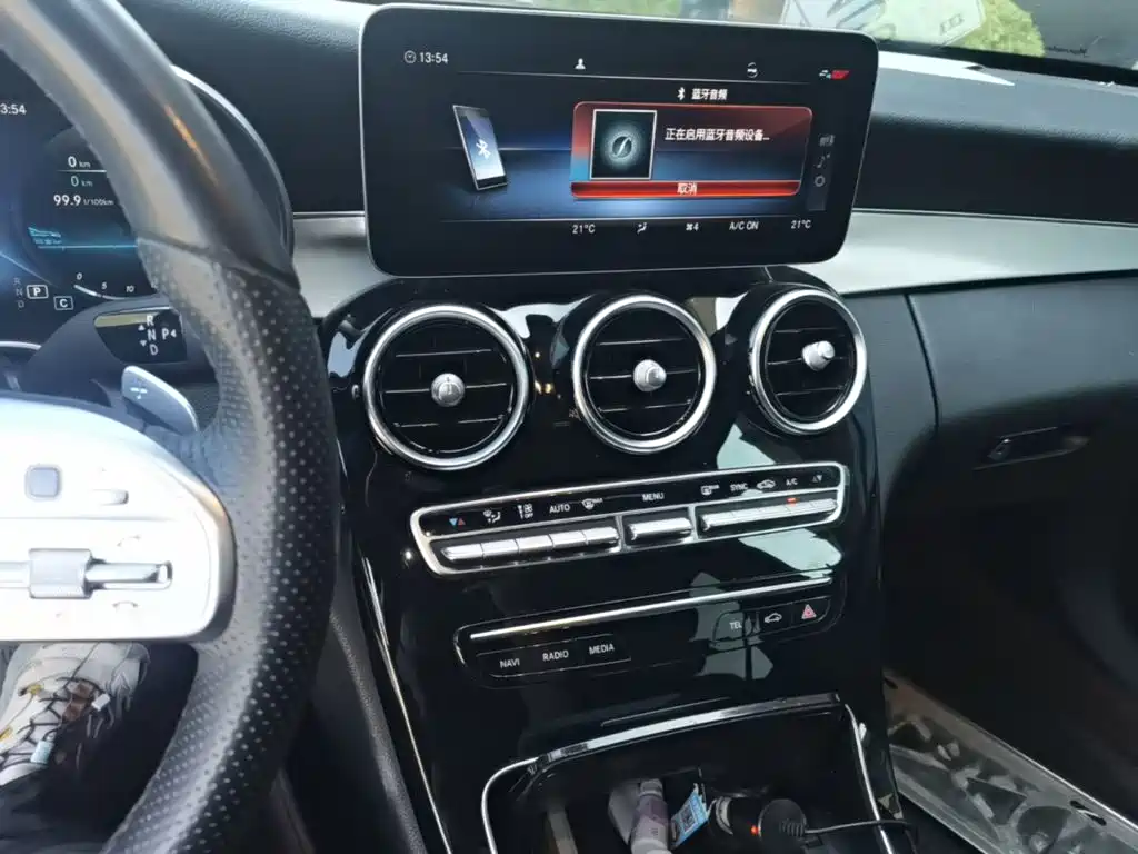 Mercedes-Benz C-Class — миниатюра 13