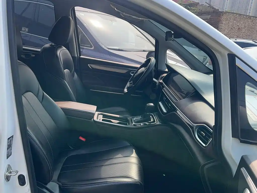 GAC Motor Trumpchi M6 — миниатюра 19