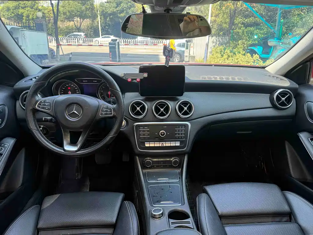 Mercedes-Benz GLA — миниатюра 7