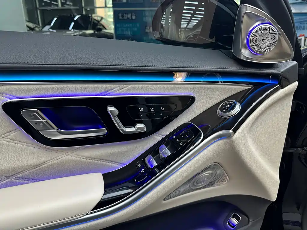 Mercedes-Benz S-Class — миниатюра 18