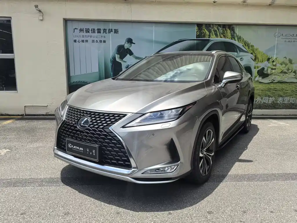 Lexus RX 2021