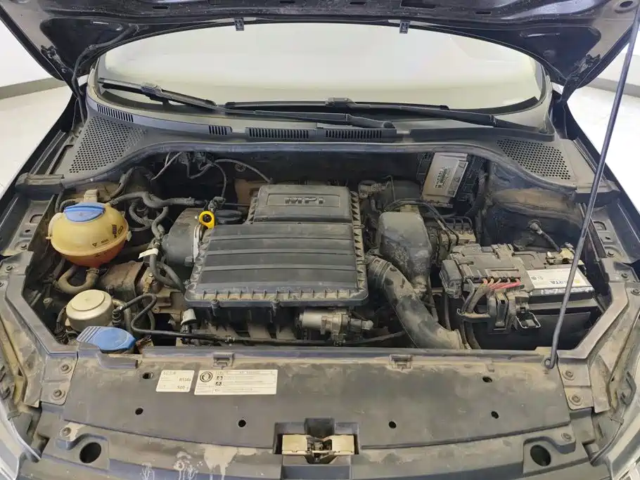 Volkswagen Santana — миниатюра 10