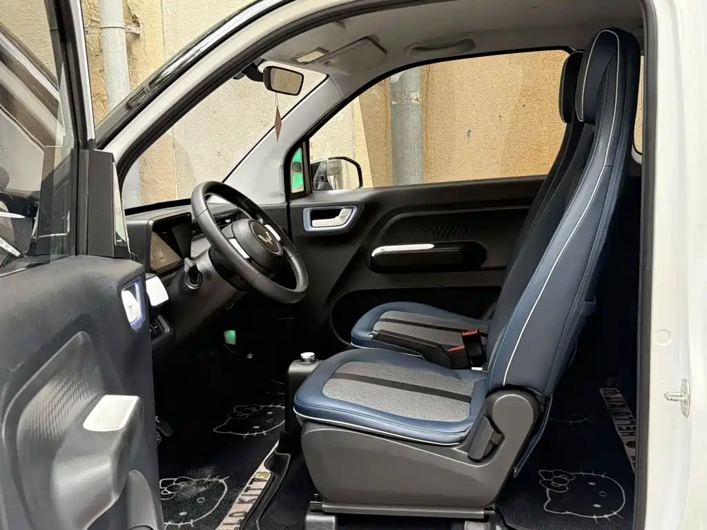 Wuling MINIEV — миниатюра 7