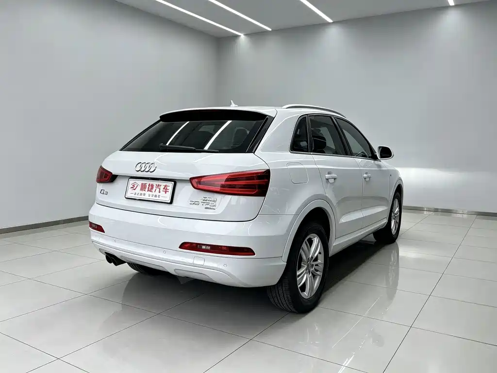 Audi Q3 — миниатюра 11