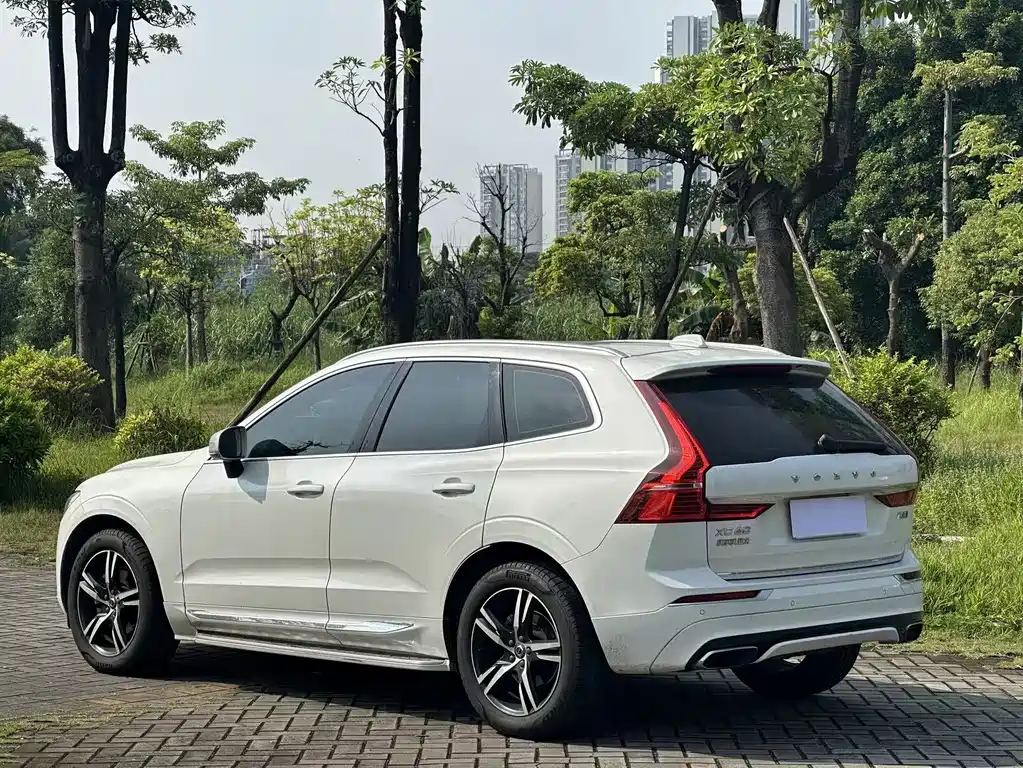 Volvo XC60 — миниатюра 7