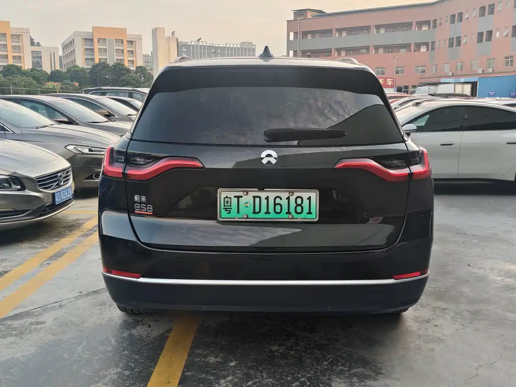 NIO ES8 — миниатюра 5