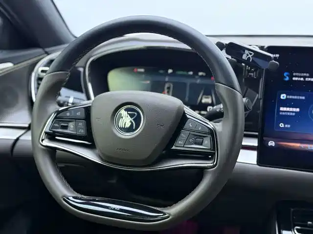 BYD Han — миниатюра 11