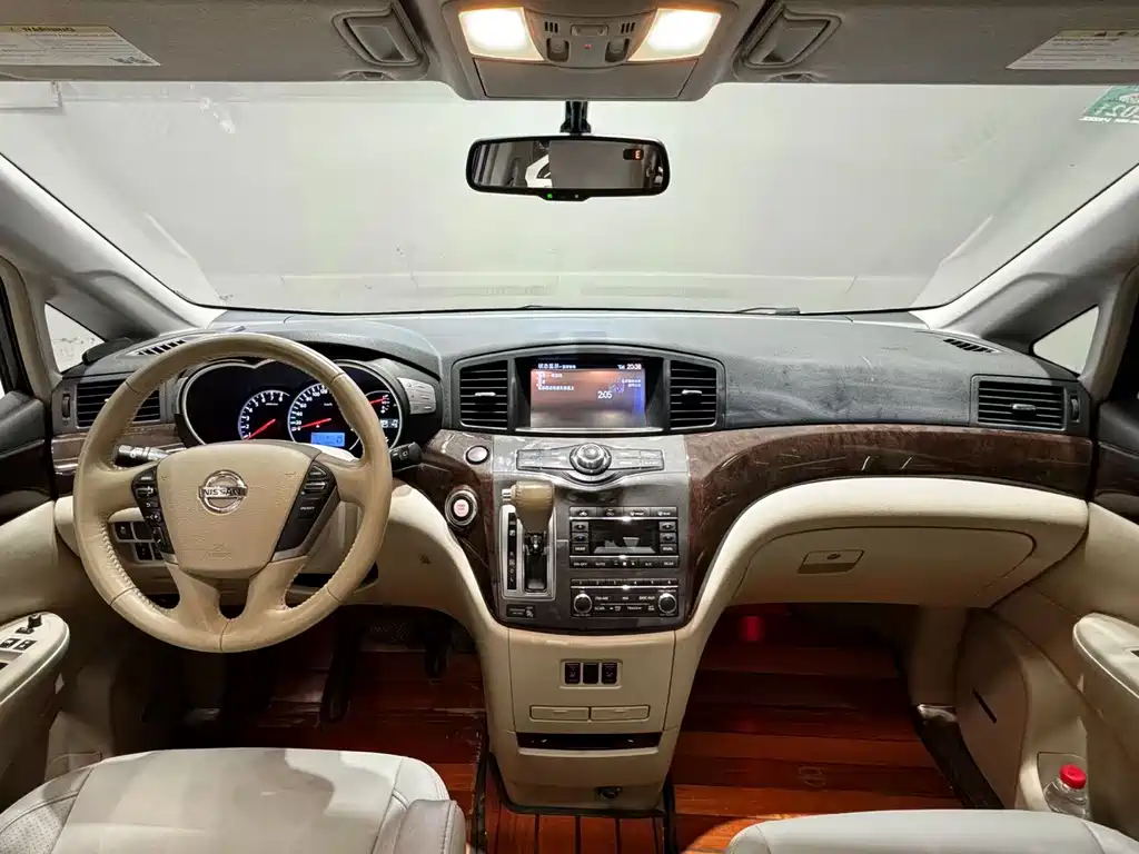 Nissan Quest — миниатюра 5