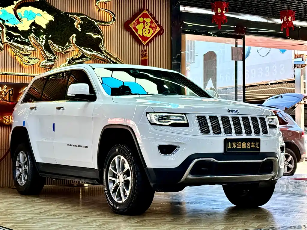 Jeep Grand Cherokee (Import) — миниатюра 3