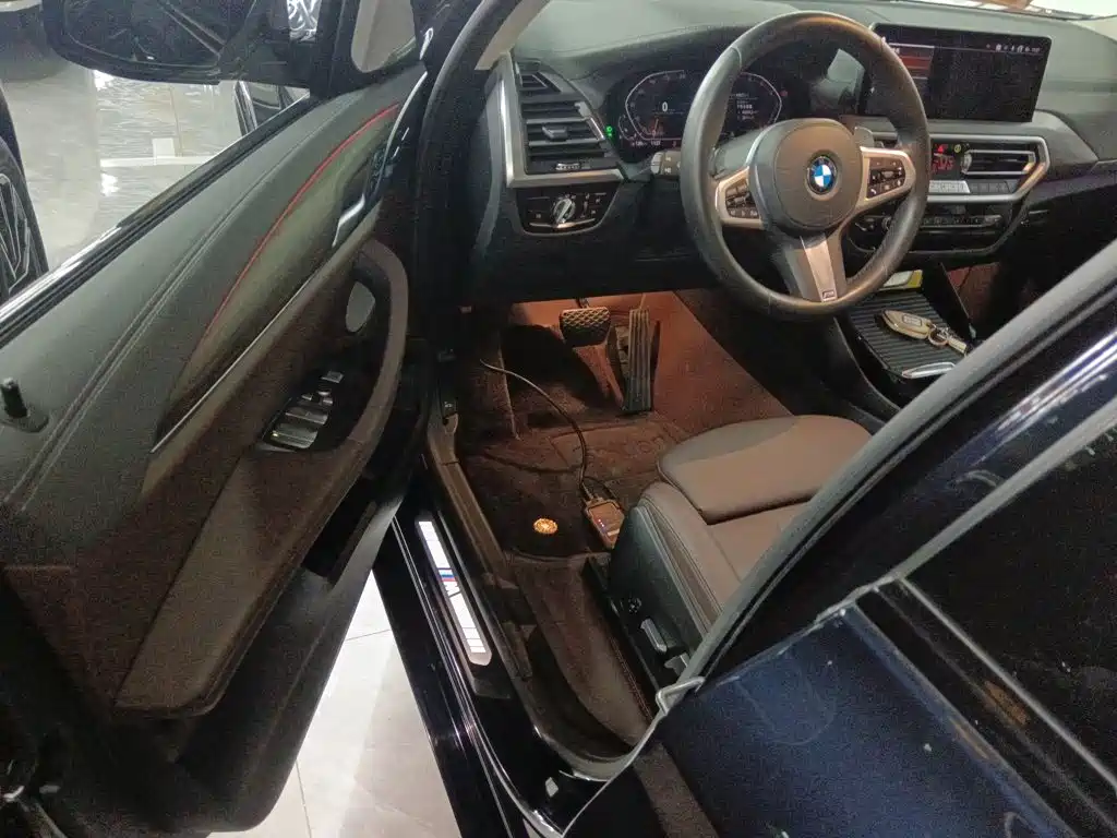 BMW X3 — миниатюра 12