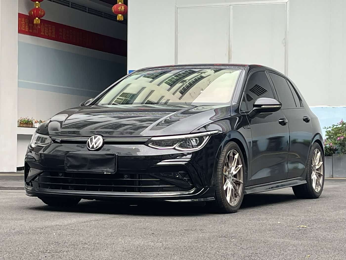 Volkswagen Golf 1.4 л 2023 г. Чёрный, пробег 50000 км