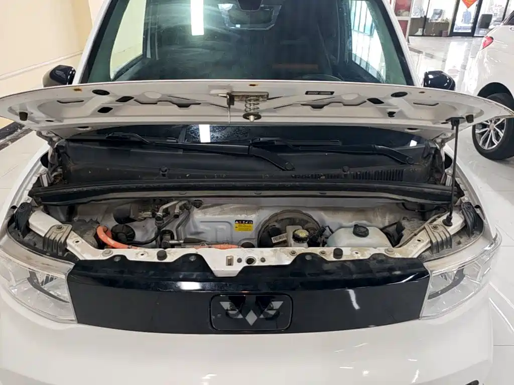 Wuling MINIEV — миниатюра 20