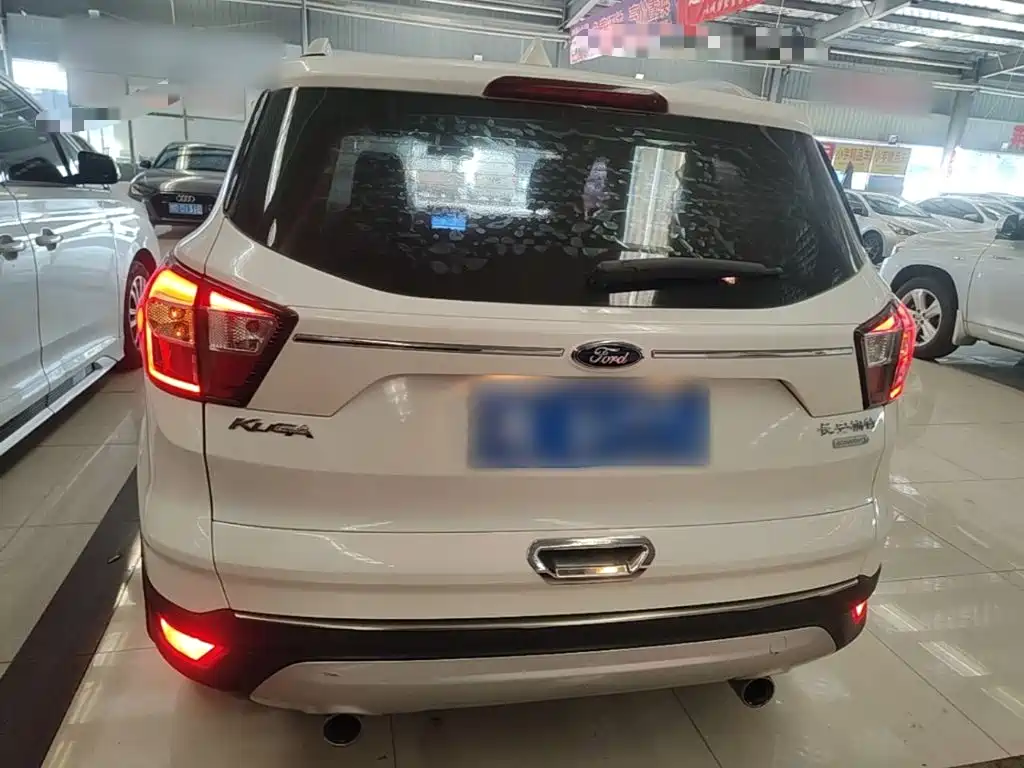 Ford Kuga — миниатюра 6