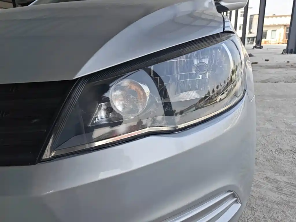 Volkswagen Jetta — миниатюра 24