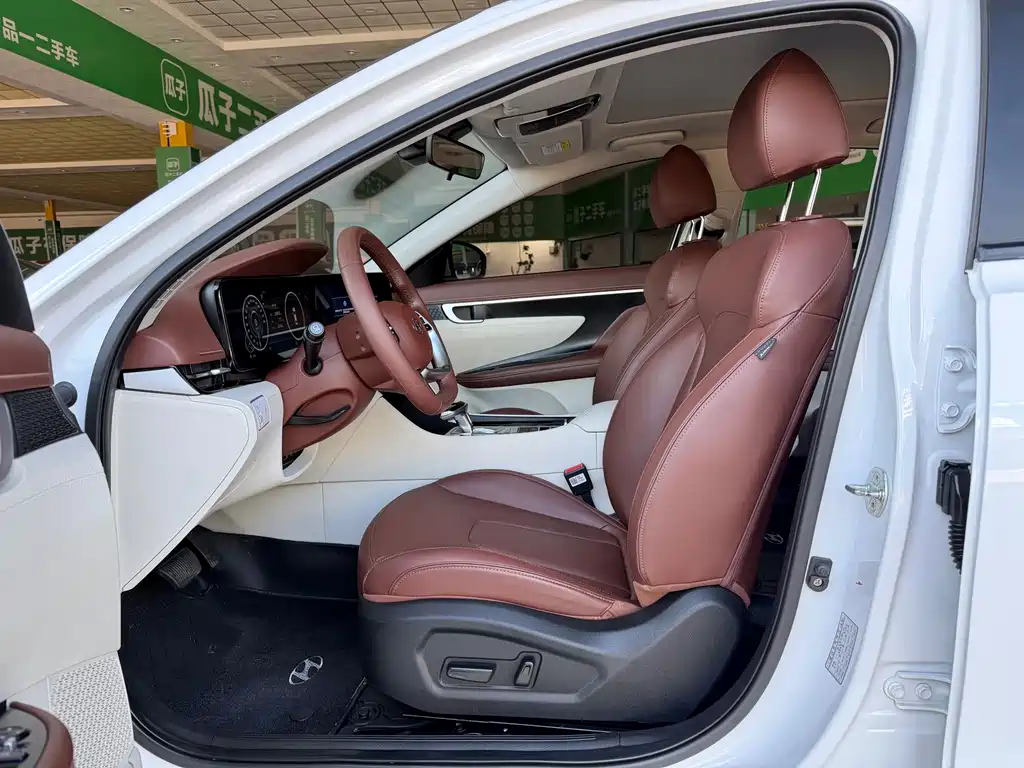 Hyundai Mistra — миниатюра 5