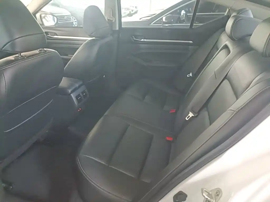 Nissan Teana — миниатюра 17