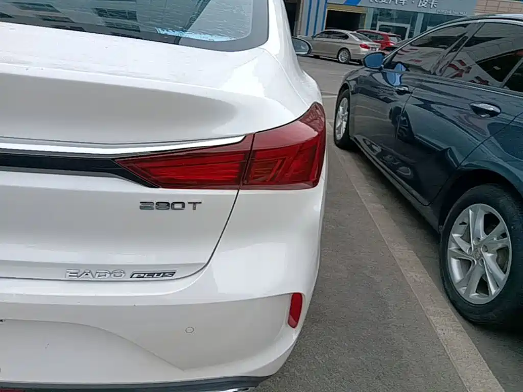 Changan Eado — миниатюра 8