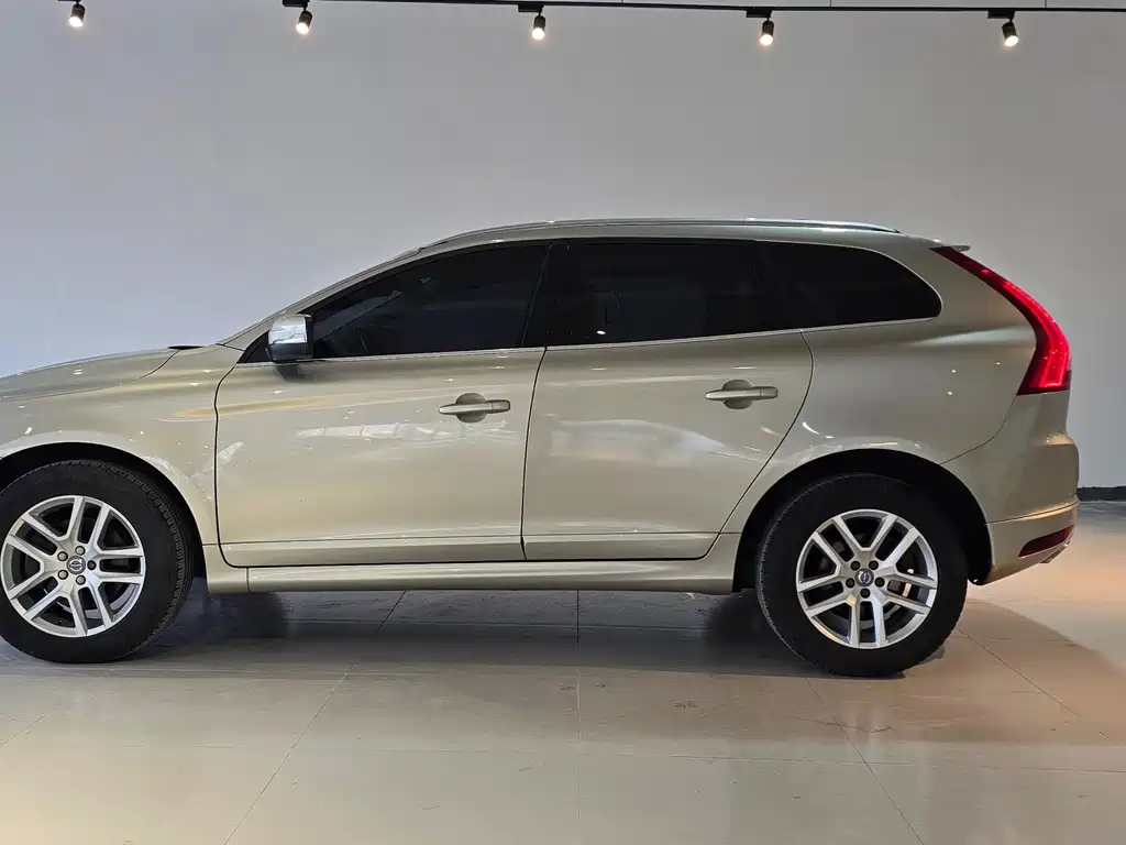 Volvo XC60 — миниатюра 3