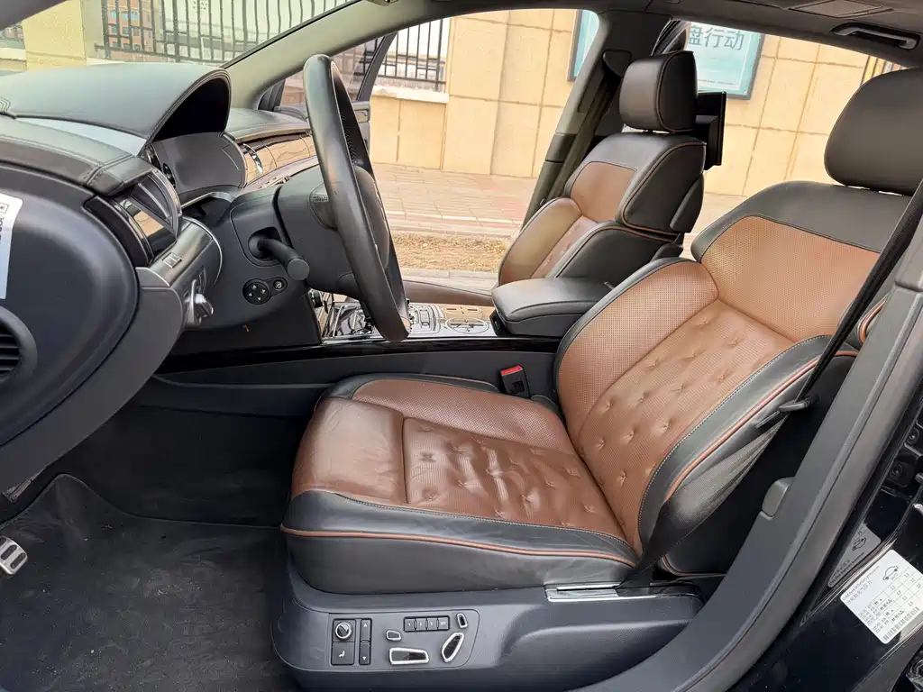 Volkswagen Phaeton — миниатюра 12