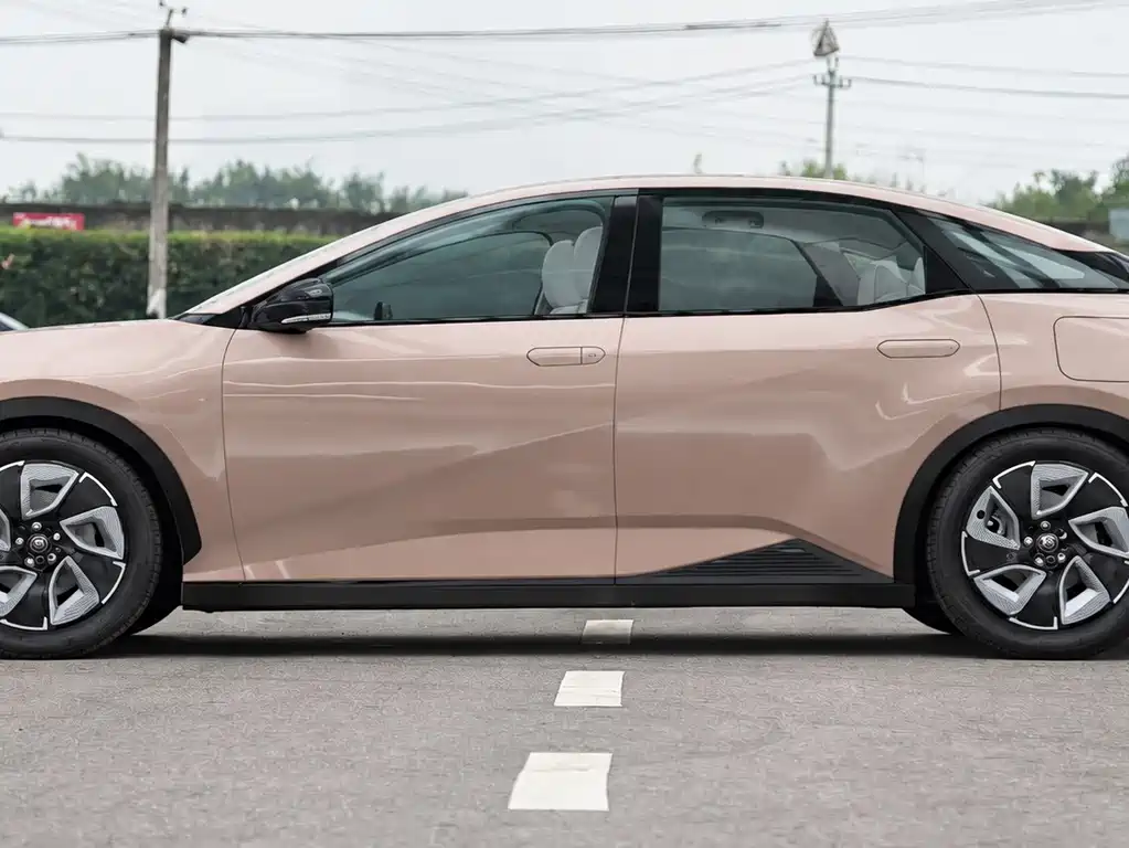 Toyota bZ3 — миниатюра 7