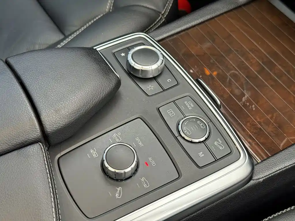 Mercedes-Benz M-Class — миниатюра 16
