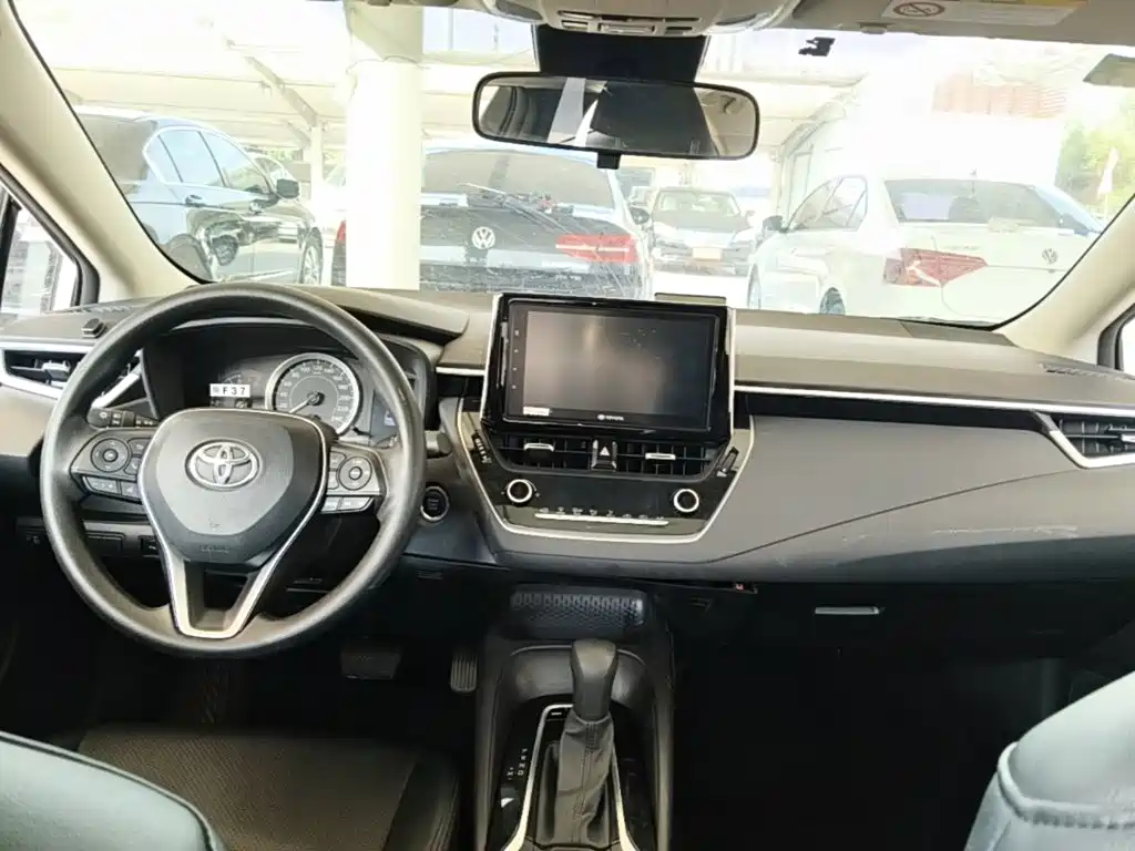 Toyota Corolla — миниатюра 10