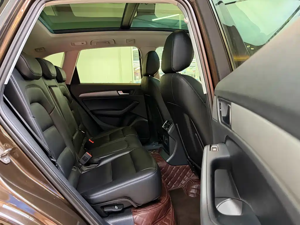 Audi Q5 — миниатюра 8