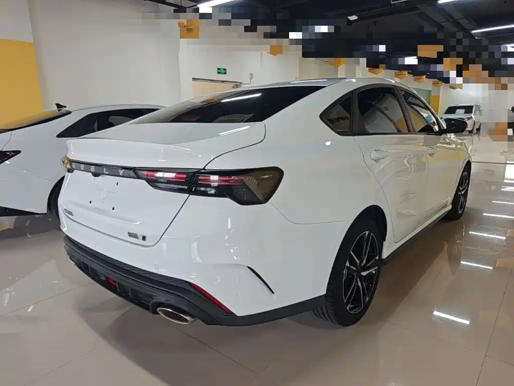 Geely Binrui — миниатюра 7