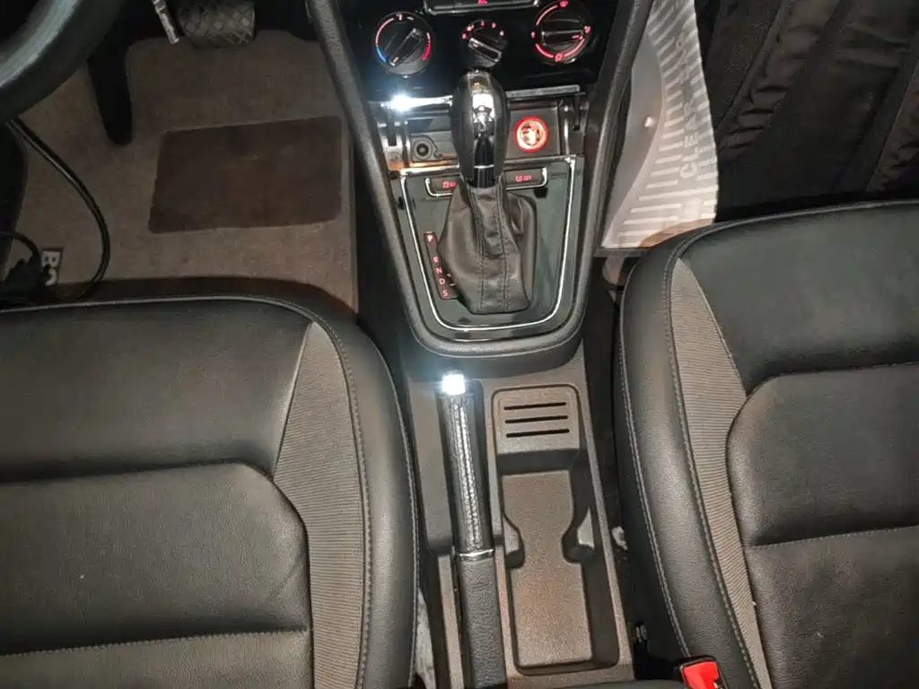 Volkswagen Bora — миниатюра 14