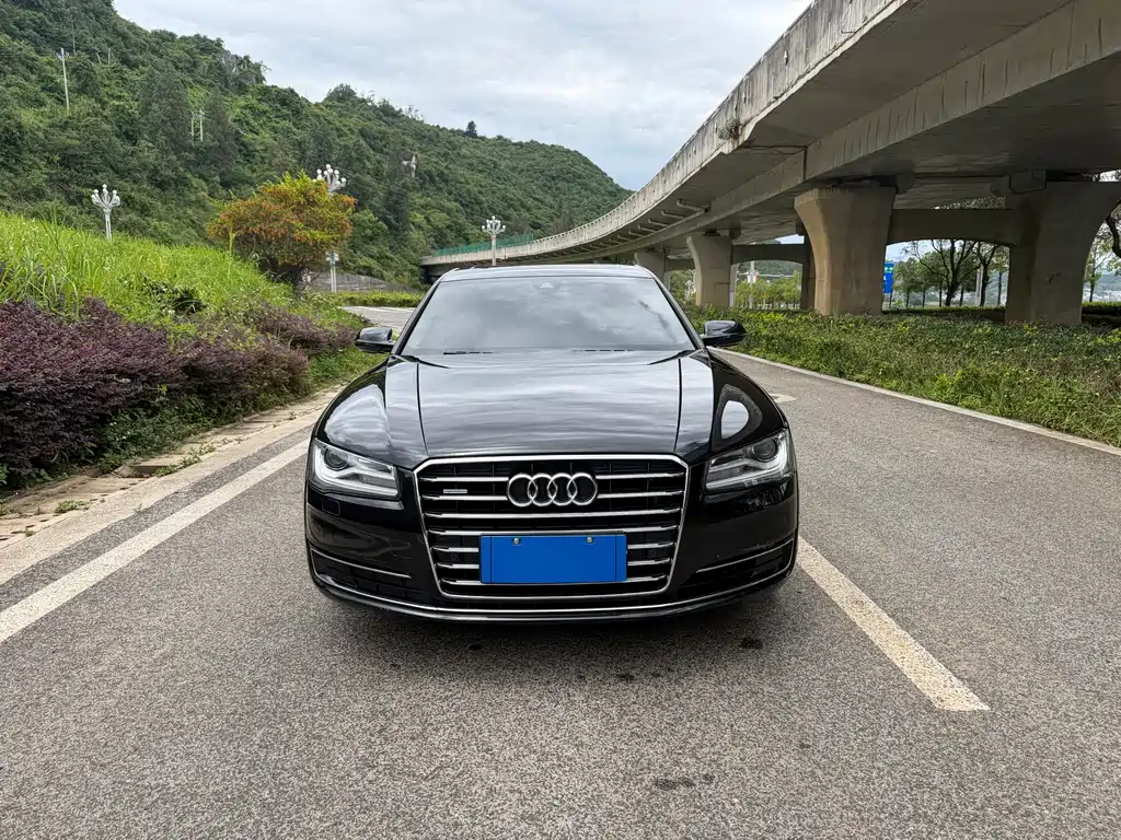 Audi A8 — миниатюра 10