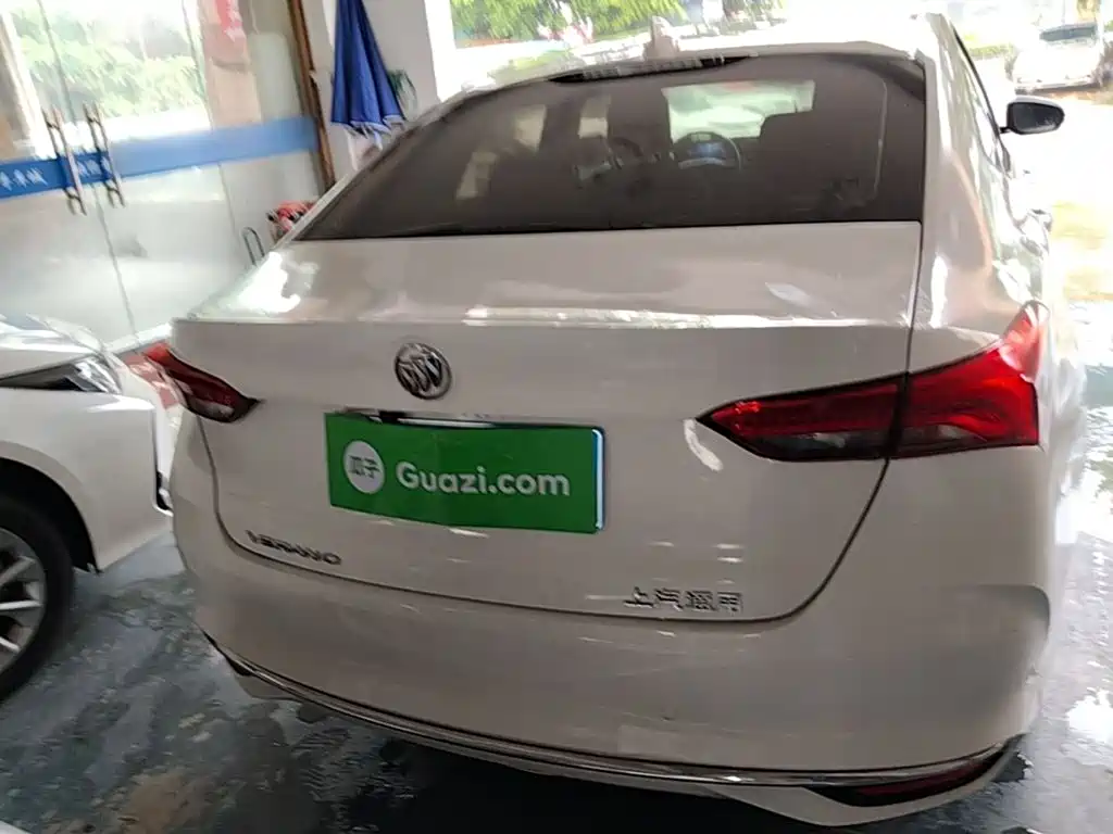 Buick Verano — миниатюра 6
